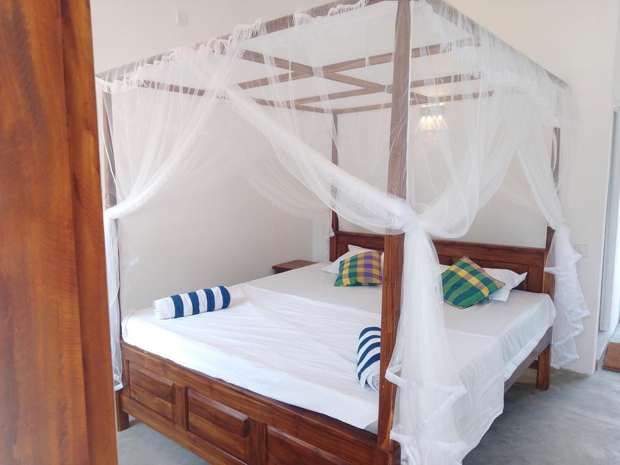 Hotel Kusuma'S Lazy Left Midigama East Zimmer foto